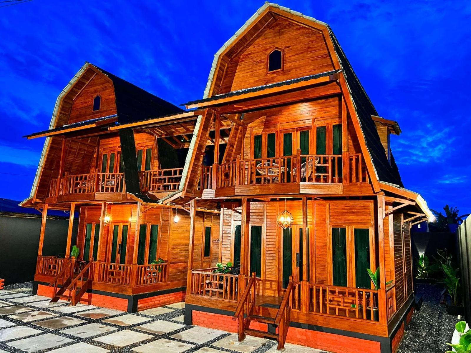 Noerbaya House Bukittinggi Villa Exteriör bild